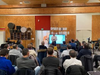 🎺 Quelques photos de nos stages de direction d’orchestre en cours en région Centre - Val de Loire @regioncentre_valdeloire (niveau débutant-intermédiaire).

🎺 Ici les stagiaires dirigeaient l’Harmonie Municipale de Vendôme @harmoniedevendome, avec l’accompagnement de notre formateur Jérôme Hilaire (chef d’orchestre et clarinettiste).

🎺 Prochain stage en juin, avec la Musique Municipale d’Orléans, et notre formateur Gildas Harnois @gildasharnois (chef de la Musique des Gardiens de la Paix).